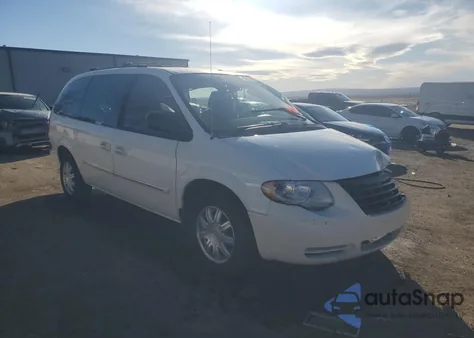2006 Chrysler Town & Country Touring из США, поврежденный, VIN 2A4GP54L46R900596